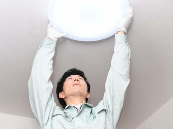 照明取付